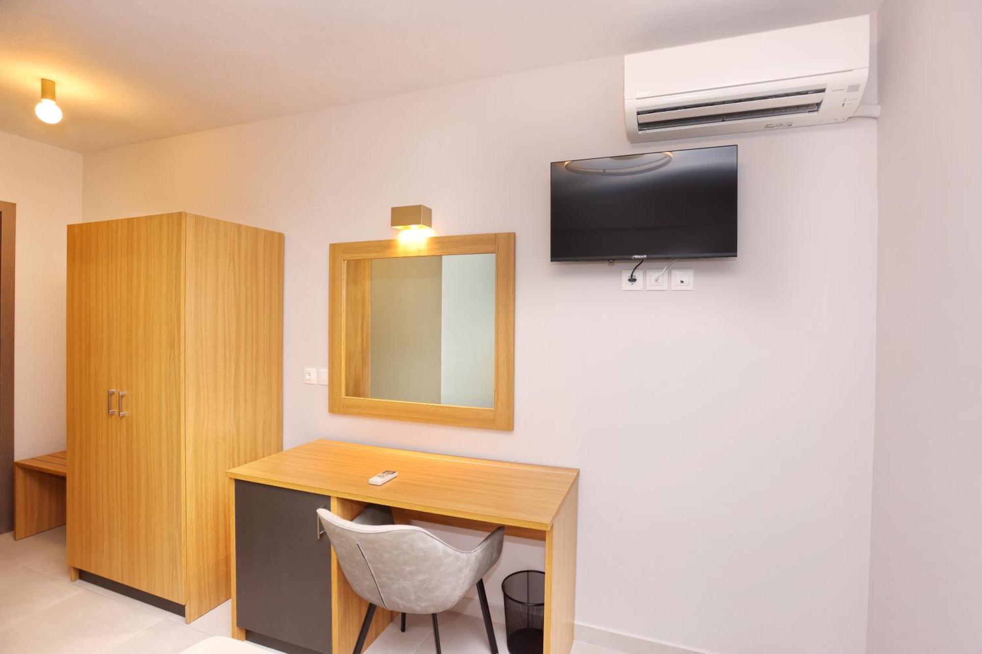 Cynthia Aparthotel Nea Vrasna Room photo
